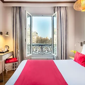 3* Hotel Eiffel Segur
