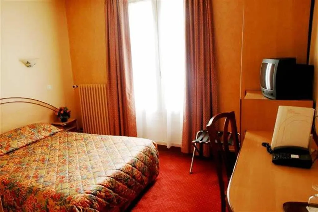 Hotel Terminus Montparnasse Paris
