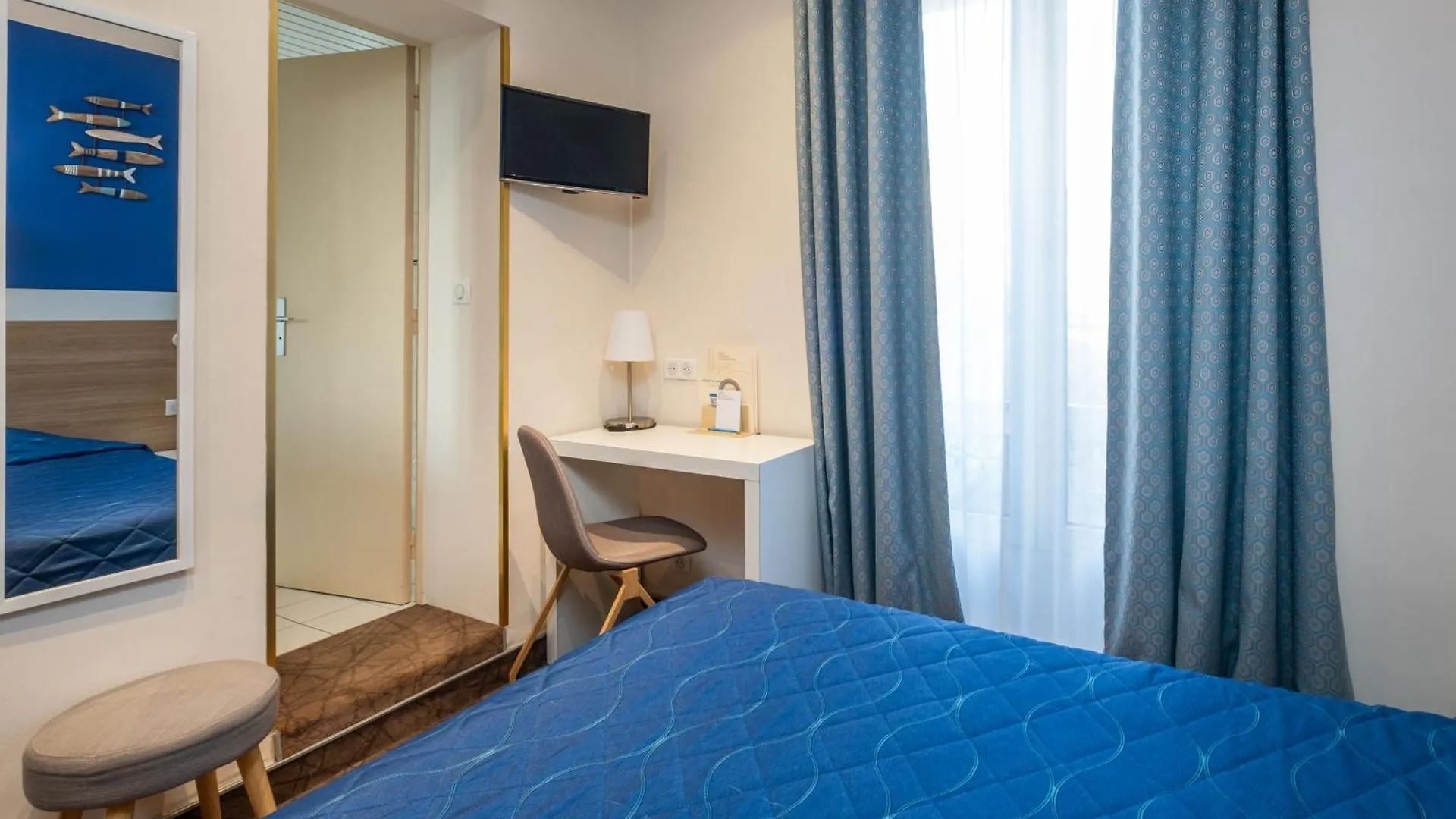 Hotel Terminus Montparnasse Paris