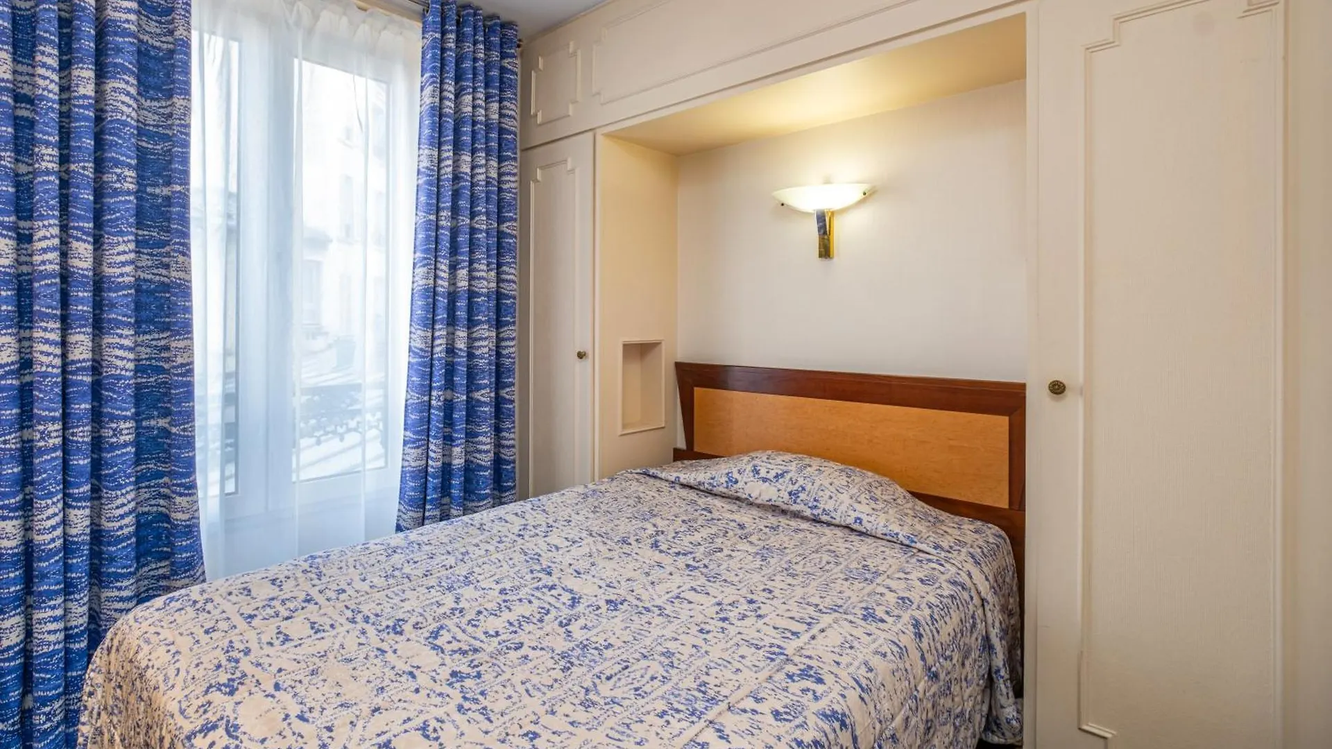 Hotel Terminus Montparnasse Paris 3*,