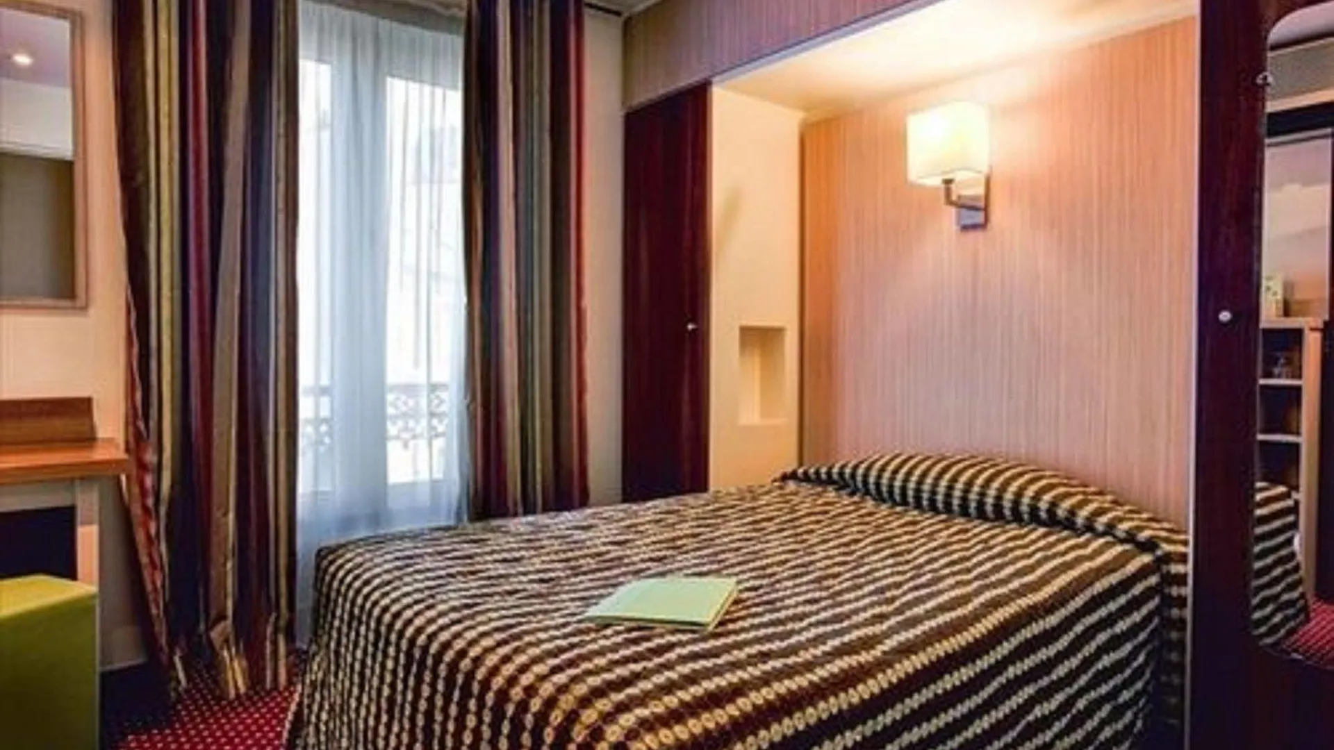 Hotel Terminus Montparnasse Paris Frankreich