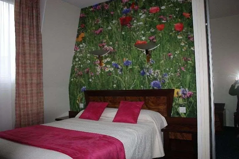 Hotel Terminus Montparnasse Paris